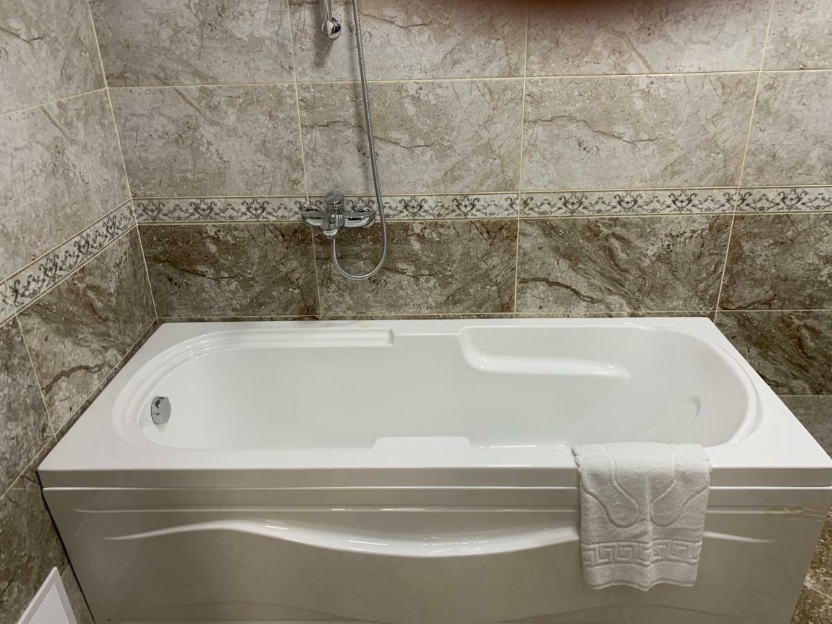 Sahil Park Hotel On Nizami Street Баку Екстериор снимка